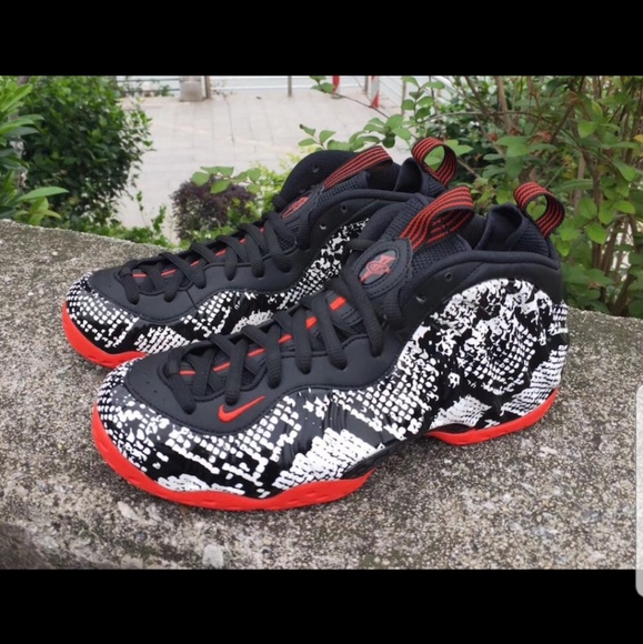 Nike Air FoamPosite One Snakeskin - Picture 2 of 4